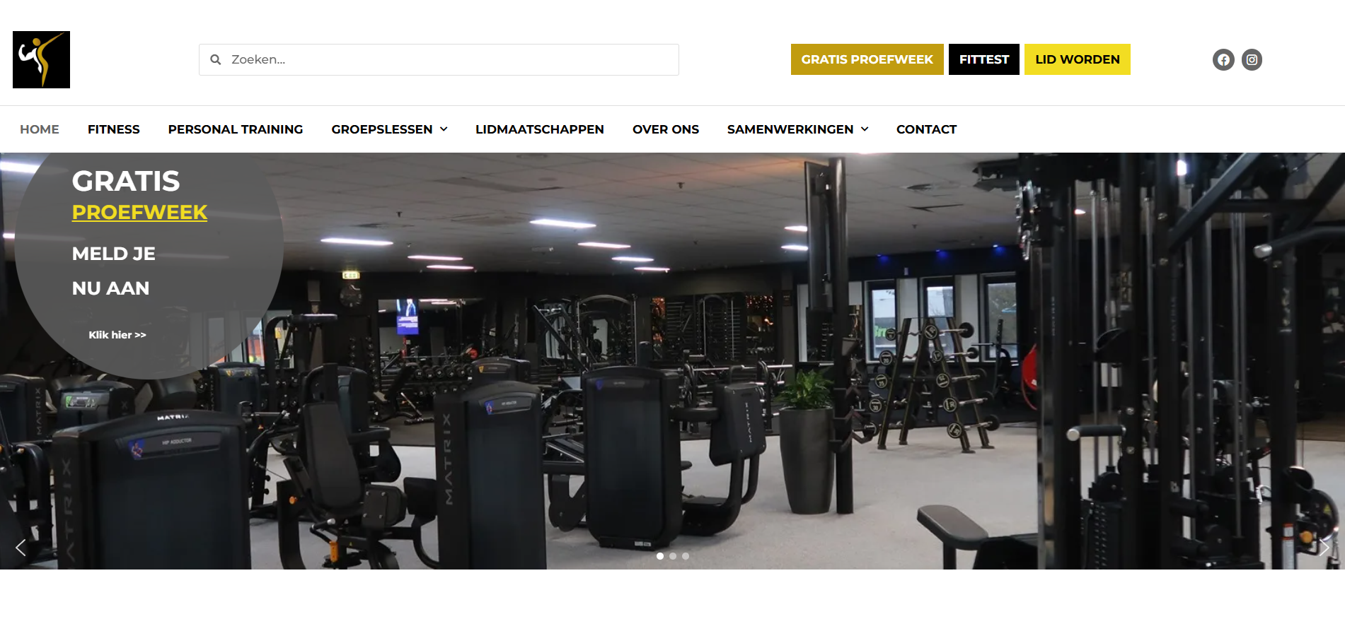 De oude TopBody Fitness-site met drukke navigatie en een ronde promobadge